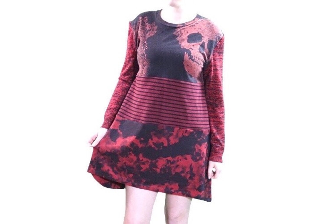 Gothic Skull Graphic Dress, size Medium